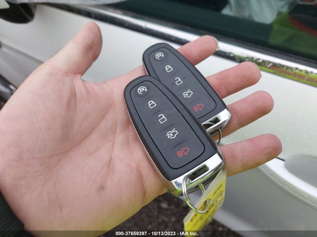 2019 FORD ESCAPE SEL VIN: 1FMCU9HD8KUC32608