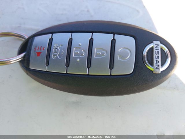 1N4AA6AP9HC412207 Nissan MAXIMA SV