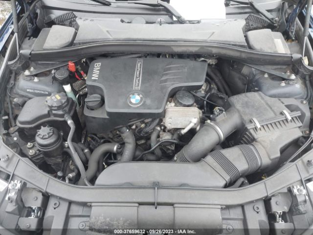 2015 BMW X1 WBAVL1C5XFVY38443 Photo 9