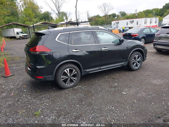 2018 NISSAN ROGUE SL VIN: JN8AT2MVXJW310205