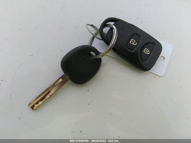Hyundai ACCENT SE 2016 KMHCT5AE8GU237958 Image 11
