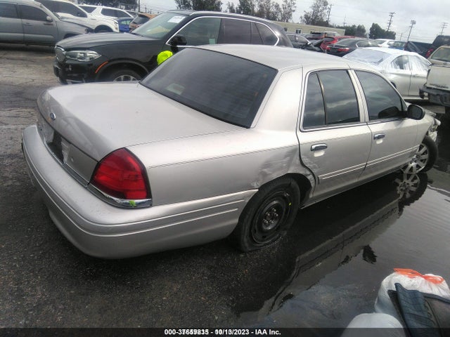 2008 FORD CROWN VICTORIA LX VIN: 2FAFP74V88X132494