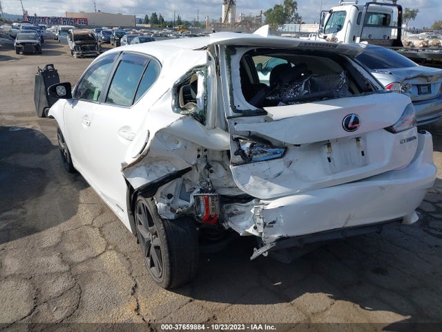 JTHKD5BH4F2230293 Lexus Ct 200h Hybrid