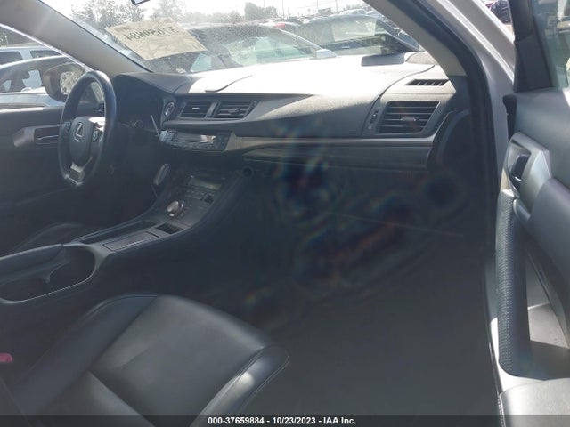 JTHKD5BH4F2230293 Lexus Ct 200h Hybrid