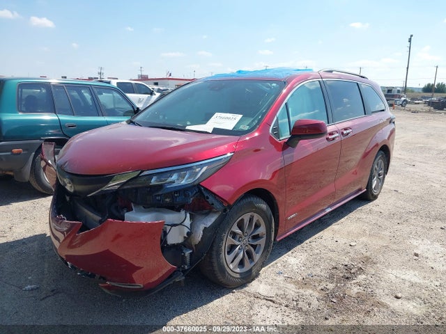Toyota SIENNA XLE 2021 5TDJRKEC3MS011909 Image 2
