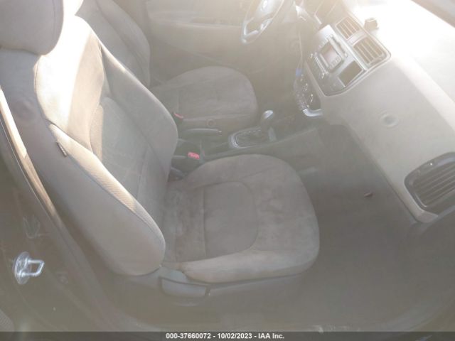 KNADM4A32E6325725 KIA RIO LX