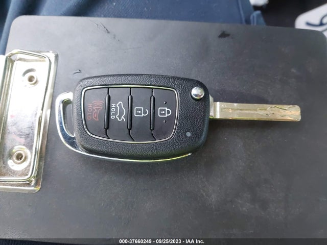 Hyundai SONATA SE 2018 5NPE24AF6JH700572 Image 3