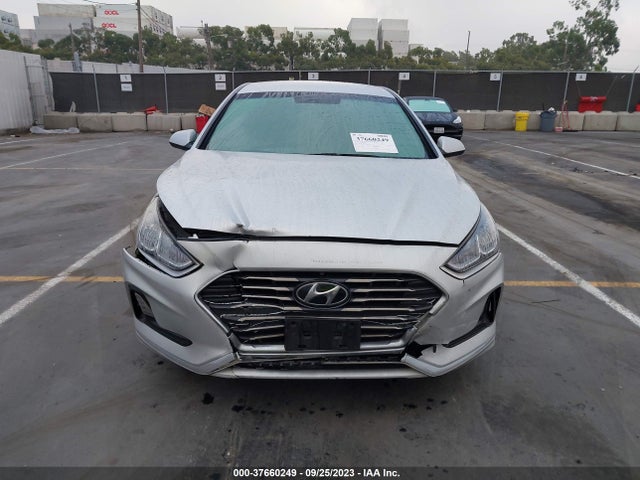 Hyundai SONATA SE 2018 5NPE24AF6JH700572 Image 5