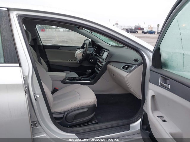 Hyundai SONATA SE 2018 5NPE24AF6JH700572 Image 12