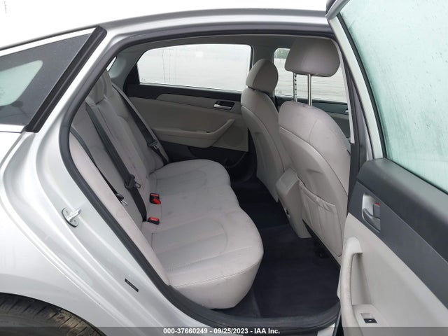 Hyundai SONATA SE 2018 5NPE24AF6JH700572 Image 15