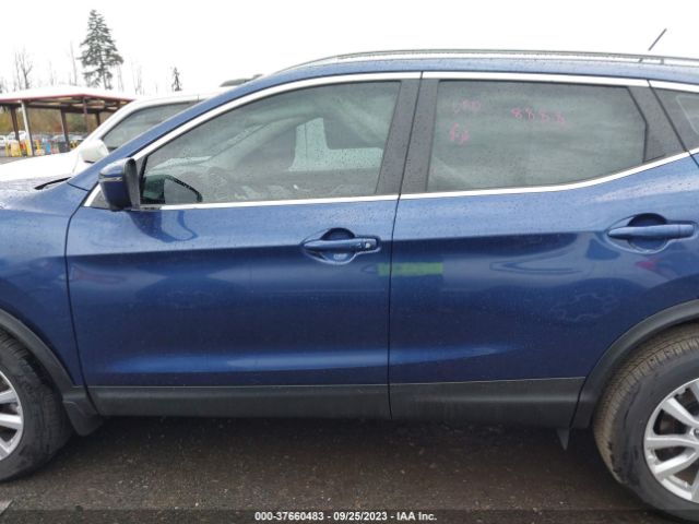 JN1BJ1BW8NW488098 Nissan Rogue Sport Sv