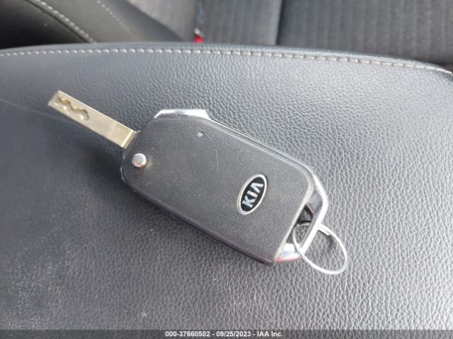 KNDJ23AUXL7013383 KIA SOUL S