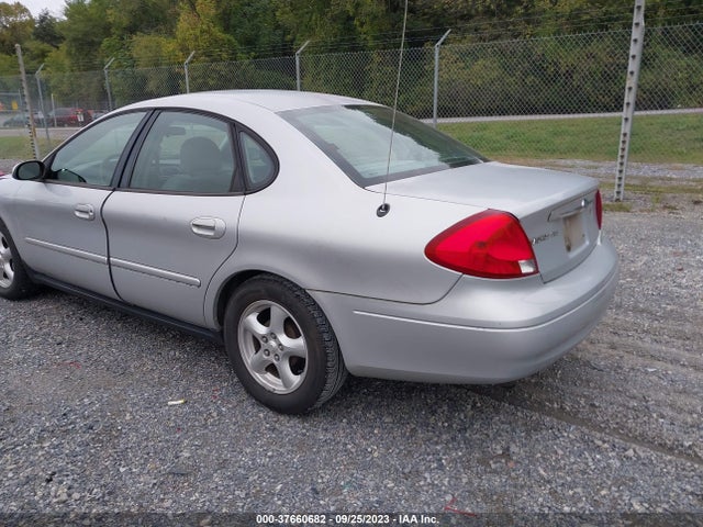 2003 FORD TAURUS 1FAFP55283G235096 Photo 2