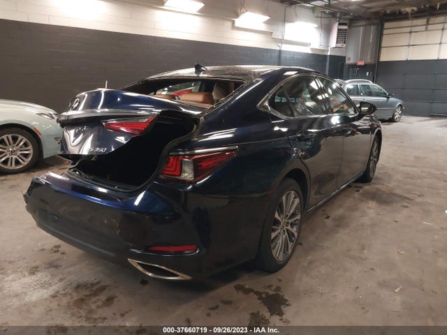 58ABZ1B10KU030917 Lexus Es Es 350