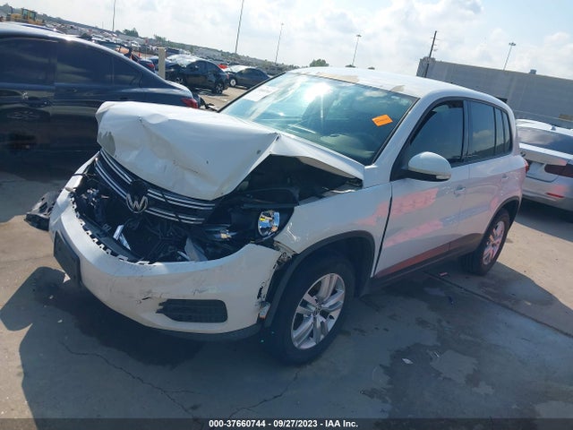 WVGAV3AX6EW558986 Volkswagen TIGUAN S