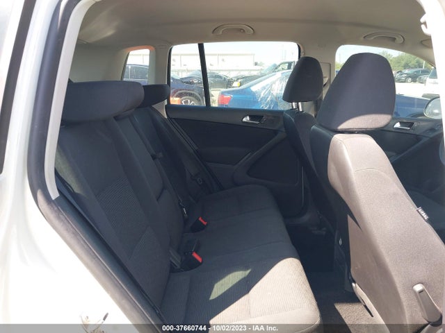 WVGAV3AX6EW558986 Volkswagen TIGUAN S
