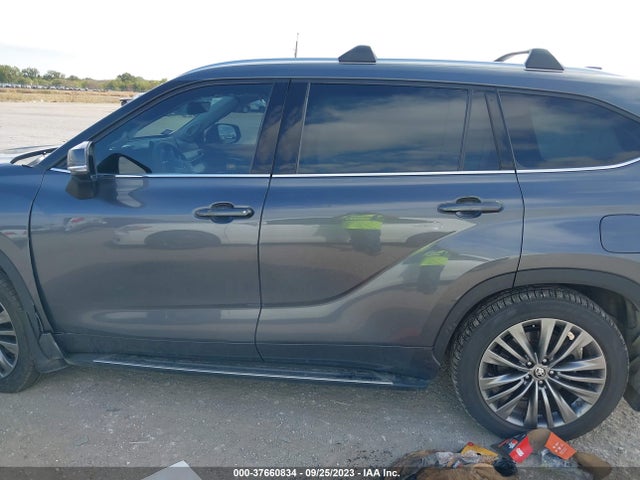 Toyota Highlander Platinum 2020 5TDFZRBHXLS014044 Image 14