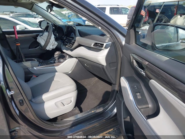 Toyota Highlander Platinum 2020 5TDFZRBHXLS014044 Image 5