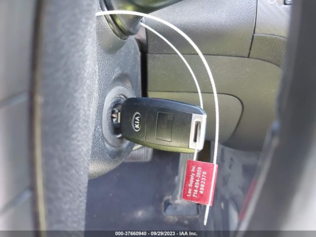KNAFX5A85E5231832 KIA Forte 5-door Ex