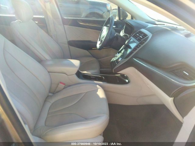 5LMCJ3C97JUL04628 Lincoln Mkc Reserve