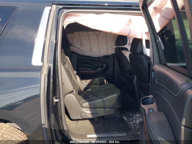 Chevrolet Suburban Premier 2018 1GNSCJKC3JR237941 Image 8