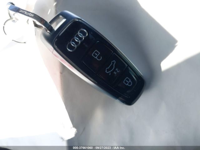 WA1AAAGE9NB006989 Audi E-tron Premium Quattro