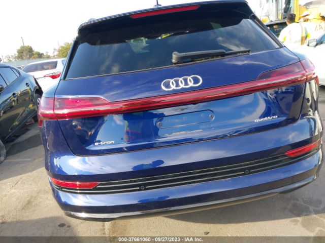 WA1AAAGE9NB006989 Audi E-tron Premium Quattro