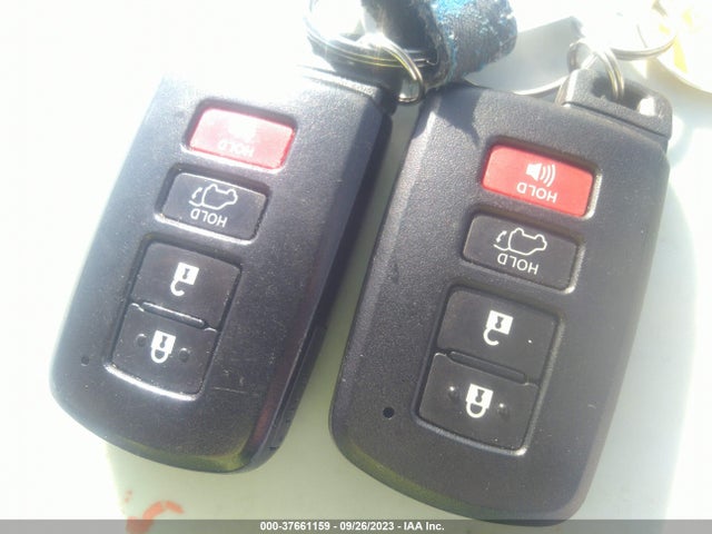Toyota Rav4 Limited 2017 2T3DFREV0HW677307 Image 11