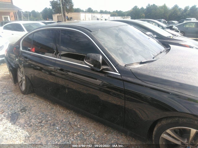 BMW 3 Series 330i 2018 WBA8B9G59JNV00436 Image 13