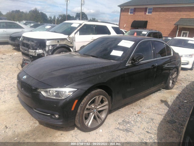 BMW 3 Series 330i 2018 WBA8B9G59JNV00436 Image 2