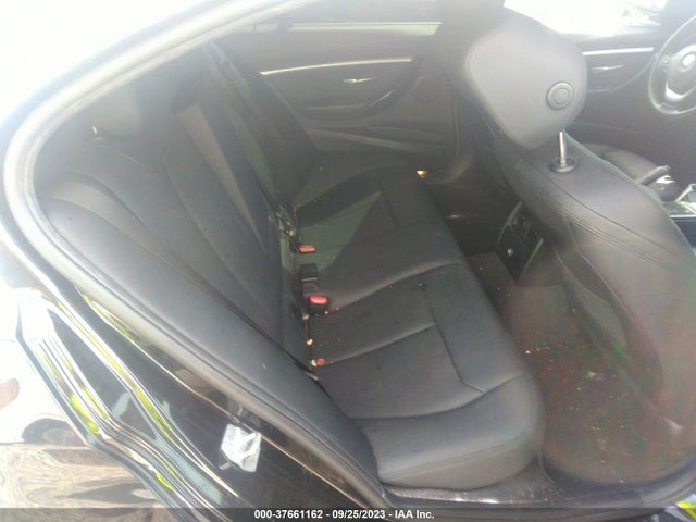 BMW 3 Series 330i 2018 WBA8B9G59JNV00436 Image 8