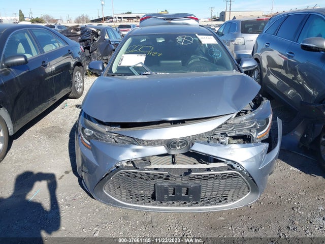 2022 TOYOTA COROLLA XLE VIN: 5YFFPMAE3NP309000