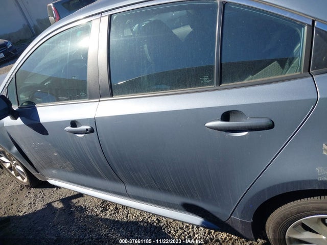 2022 TOYOTA COROLLA XLE VIN: 5YFFPMAE3NP309000