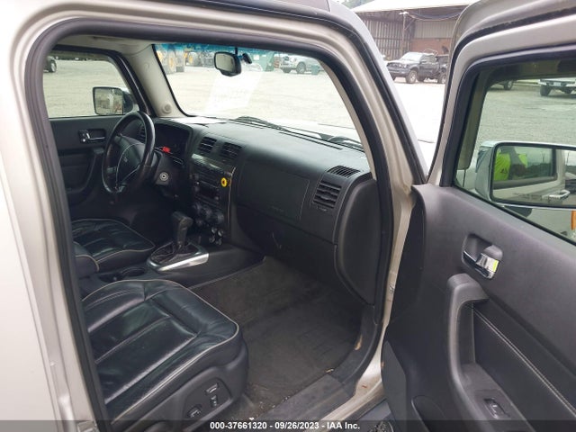 2007 HUMMER H3 SUV VIN: 5GTDN13E378112294