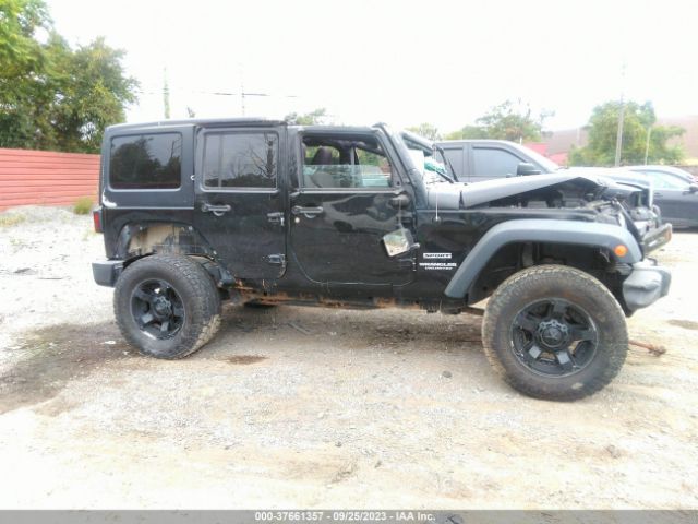 1C4BJWDG1EL176335 Jeep Wrangler Unlimited Sport