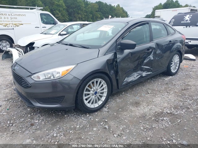 Ford FOCUS S 2016 1FADP3E23GL355705 Image 2