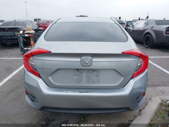 2HGFC2F56JH557266 Honda Civic Sedan Lx