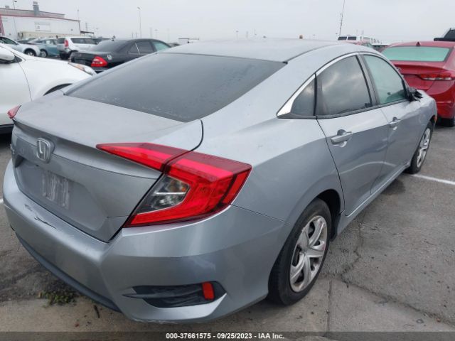 2HGFC2F56JH557266 Honda Civic Sedan Lx