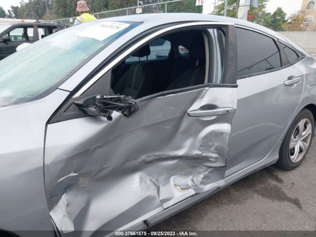 2HGFC2F56JH557266 Honda Civic Sedan Lx