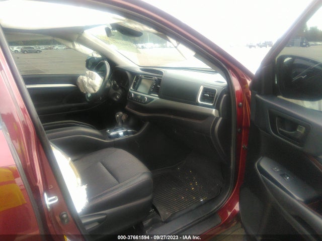 Toyota Highlander Le 2019 5TDBZRFH4KS925929 Image 5