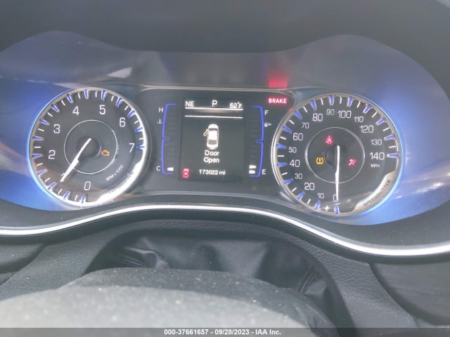 1C3CCCAB8FN628376 Chrysler 200 Limited