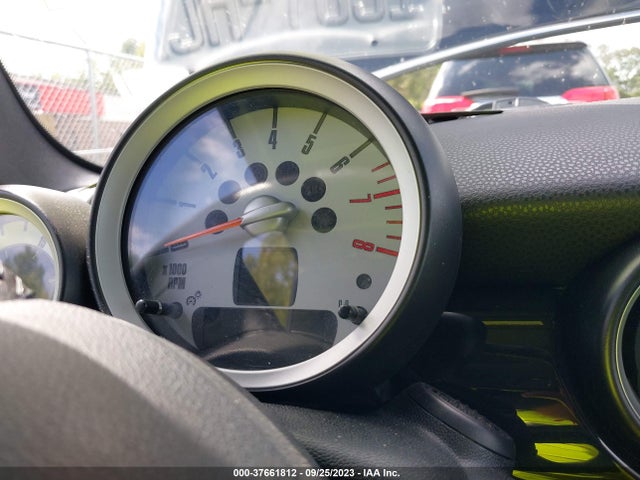 2010 MINI COOPER S WMWMS3C52ATY51623 Photo 6