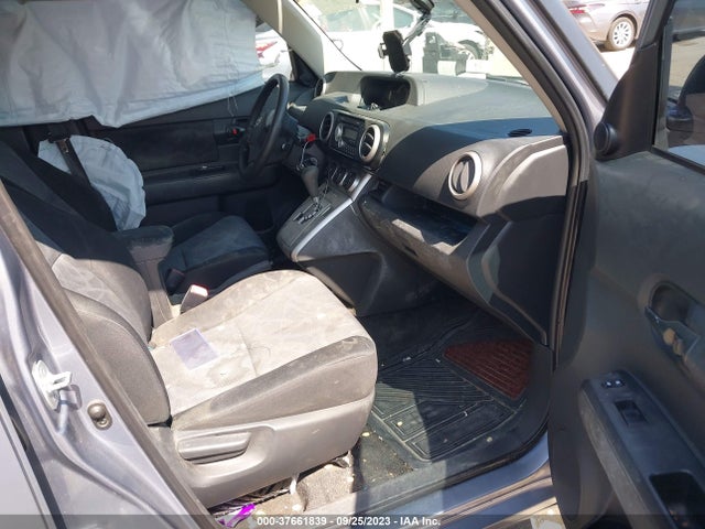 2011 SCION XB VIN: JTLZE4FE5B1129016