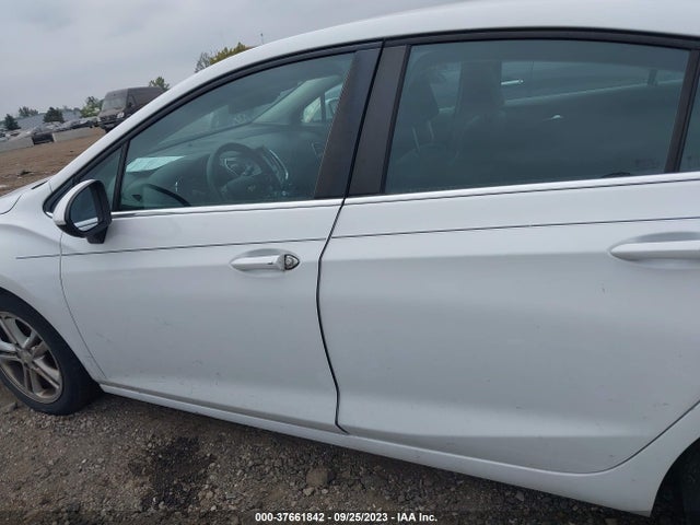 Chevrolet Cruze Lt Auto 2018 1G1BE5SM8J7113221 Image 14