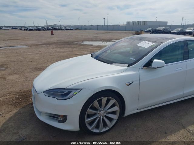 5YJSA1E29JF275049 Tesla Model S 75d/100d/p100d