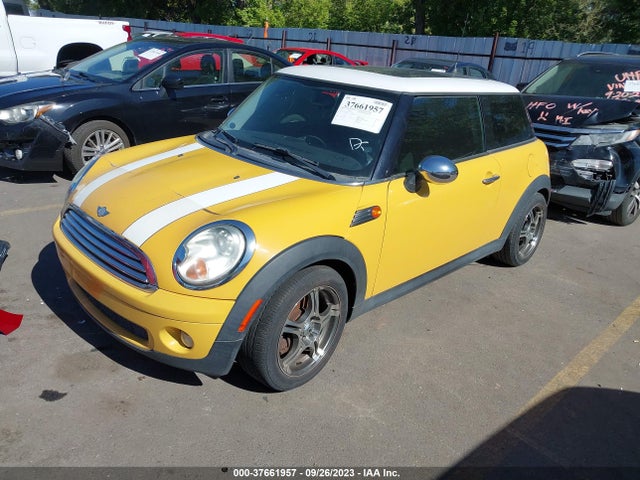 2007 MINI COOPER HARDTOP WMWMF33517TT51093 Photo 1
