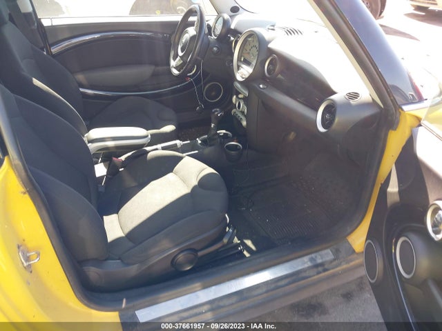 2007 MINI COOPER HARDTOP WMWMF33517TT51093 Photo 4