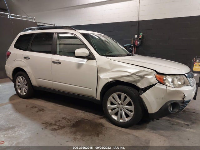 2013 SUBARU FORESTER 2.5X LIMITED VIN: JF2SHAEC8DH414534