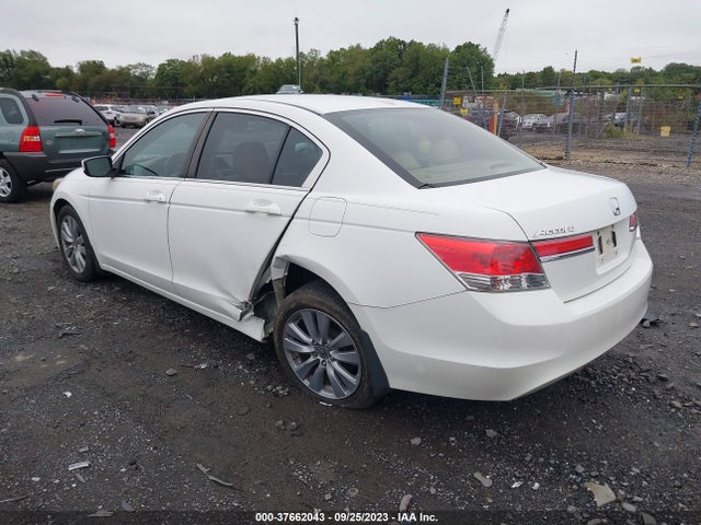 2011 HONDA ACCORD SDN EX-L VIN: 1HGCP2F88BA057367