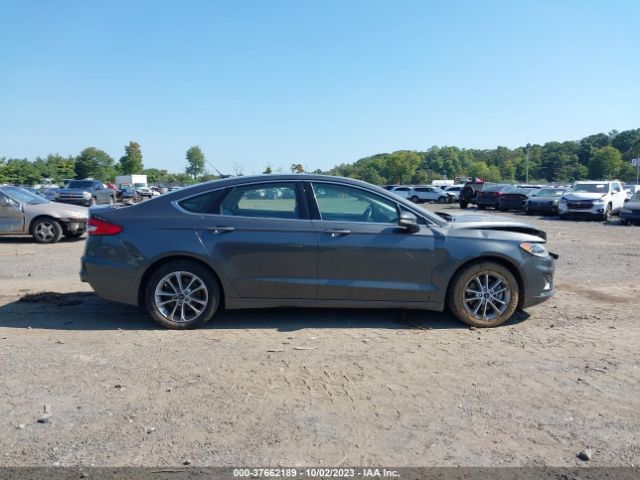 3FA6P0SU8KR126427 Ford Fusion Energi Titanium